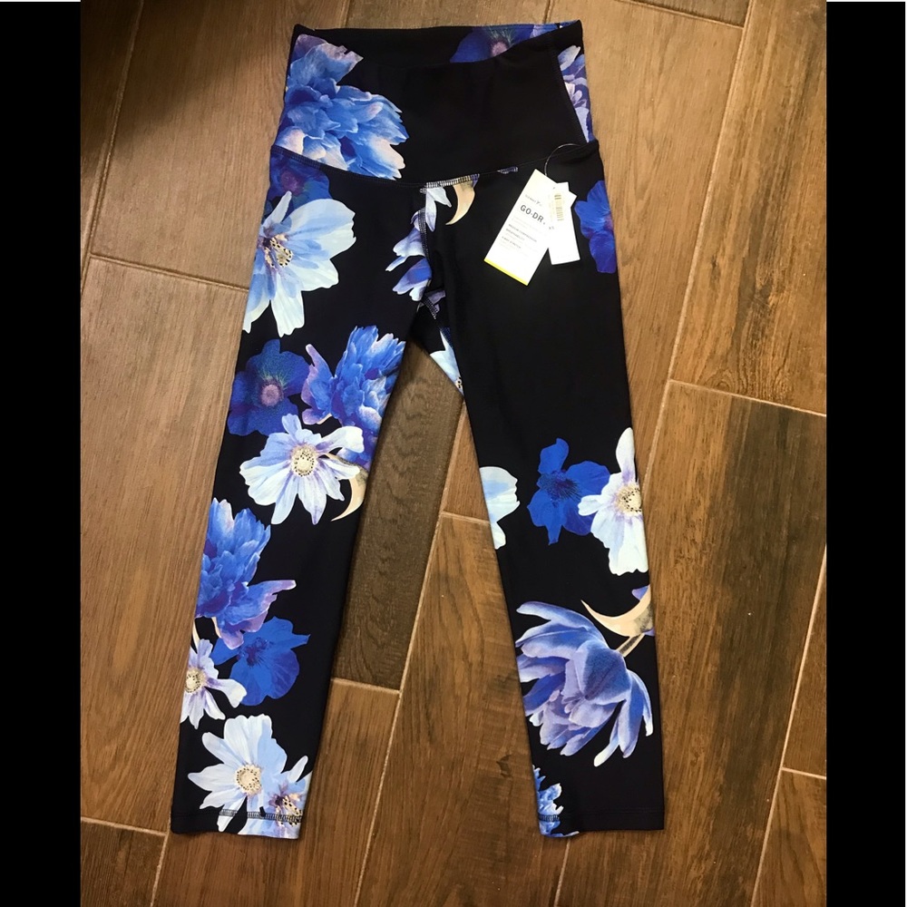 Old Navy Go Dry Capri